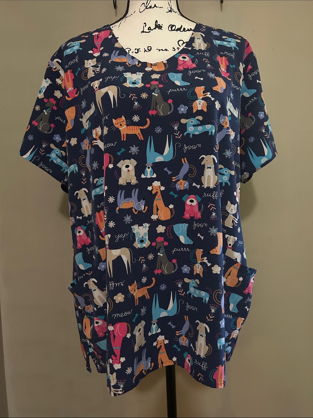Zoe & Chloe scrub top